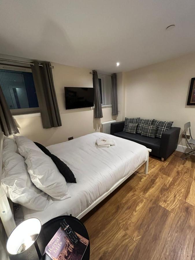 Modern Double Room With Sofa EDI Eksteriør bilde
